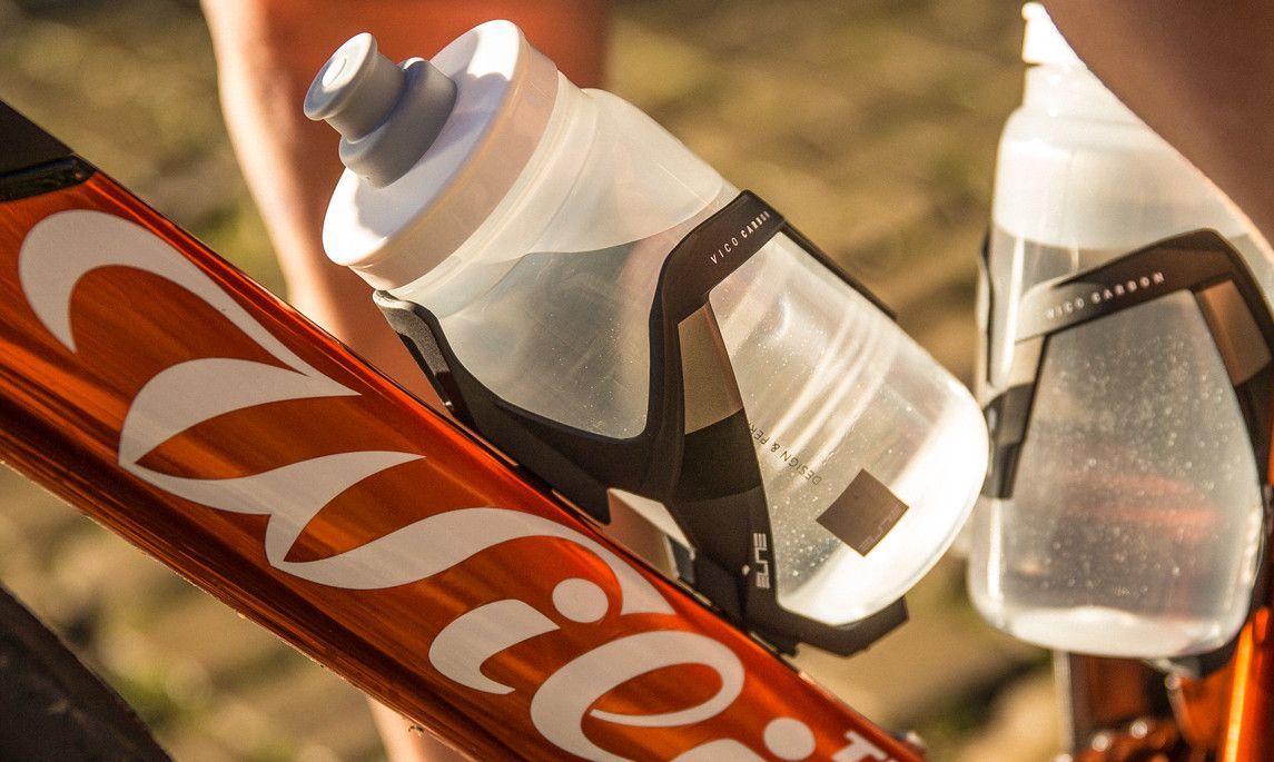 Vico Carbon: Bottle Cages Carbon - Elite