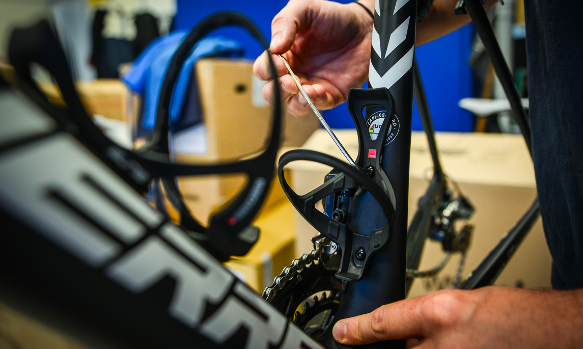 Leggero Carbon Bottle Cages Carbon Elite